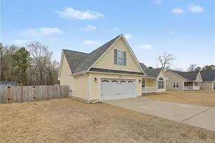 66 Carolina Oaks Cir, Linden, NC 28356 - Photo 2