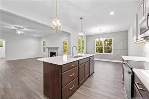 4011 Arcadia Ct, Fayetteville, NC 28311 - Photo 16