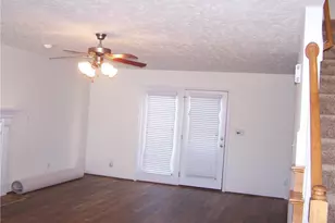 1753 Cherrypoint Dr, Fayetteville, NC 28306 - Photo 8