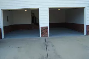 1753 Cherrypoint Dr, Fayetteville, NC 28306 - Photo 2