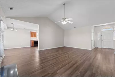 521 Fairfield Circle, Raeford, NC 28376 - Photo 10