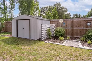 703 Amusement Dr, Hope Mills, NC 28348 - Photo 44