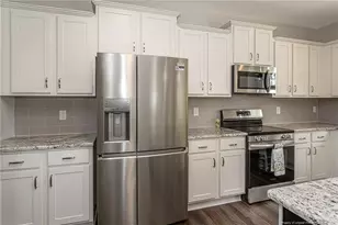 703 Amusement Dr, Hope Mills, NC 28348 - Photo 12