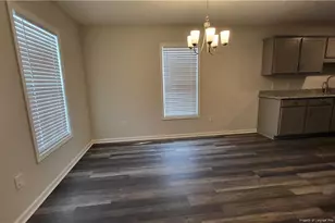 1101 Woodridge Dr, Lumberton, NC 28358 - Photo 2