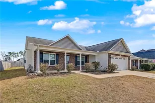 219 Stockbridge Dr, Raeford, NC 28376 - Photo 2