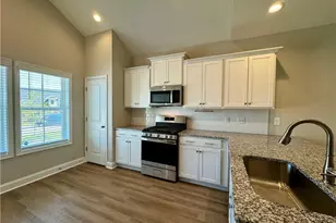 1004 Kensington Park Rd, Fayetteville, NC 28311 - Photo 6