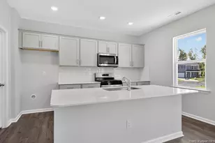 336 Hartfield Ave, Raeford, NC 28376 - Photo 6