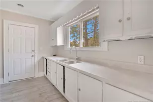 307 Hawthorne Rd, Fayetteville, NC 28301 - Photo 8