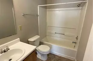 5709 Charbonneau Ct, Fayetteville, NC 28304 - Photo 8