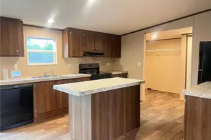 147 Frank Dr, Pembroke, NC 28372 - Photo 2