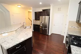 208 Kylemore Cir, Cary, NC 27513 - Photo 8