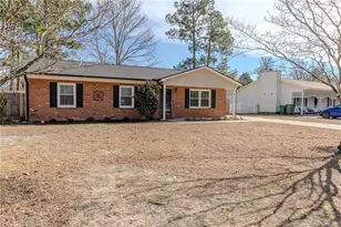 3705 Persimmon Rd, Hope Mills, NC 28348 - Photo 2