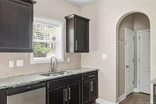 169 Eclipse Ct, Raeford, NC 28376 - Photo 4