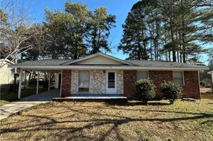 417 Perth St, Fayetteville, NC 28314 - Photo 2