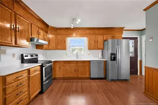 101 Bayview Cir, Parkton, NC 28371 - Photo 14