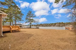 101 Bayview Cir, Parkton, NC 28371 - Photo 34