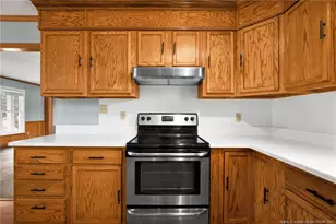 101 Bayview Cir, Parkton, NC 28371 - Photo 16