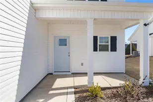 198 Peeler Circle, Raeford, NC 28376 - Photo 4