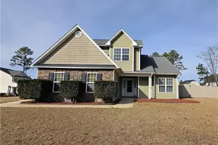 4716 Cedar Pass Dr, Hope Mills, NC 28348 - Photo 2