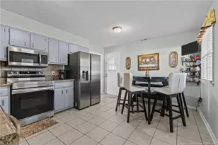 5915 Spinner Rd, Hope Mills, NC 28348 - Photo 8