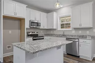 525 Deerpath Dr, Fayetteville, NC 28311 - Photo 14