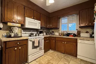 408 Old Farm Rd, Raeford, NC 28376 - Photo 10