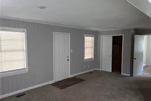 2201 Enloe St, Fayetteville, NC 28306 - Photo 4
