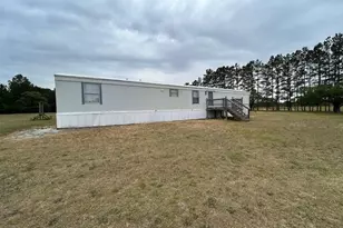 165 Kesler Dr, Saint Pauls, NC 28384 - Photo 1