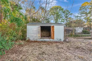 211 Lewis St, Bladenboro, NC 28320 - Photo 26