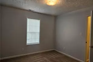 390 Bubble Creek Ct, Fayetteville, NC 28311 - Photo 18