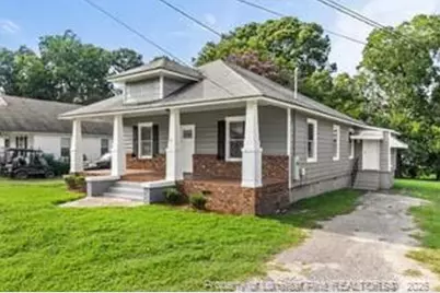 204 W E Street, Erwin, NC 28339 - Photo 2