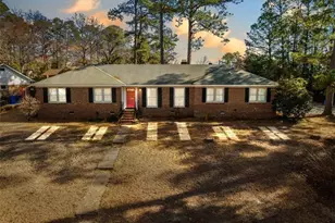 710 Roundtree Dr, Fayetteville, NC 28304 - Photo 2