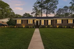 710 Roundtree Dr, Fayetteville, NC 28304 - Photo 1