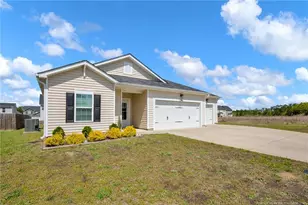 2346 Spinning Wheel Rd, Fayetteville, NC 28306 - Photo 2