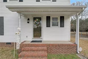 5725 McDonald Rd, Parkton, NC 28371 - Photo 4