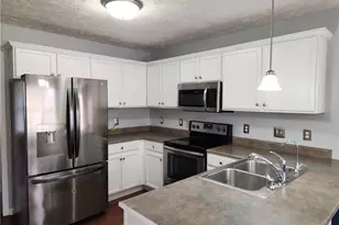 7720 Redwood Ave, Fayetteville, NC 28314 - Photo 4