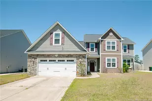 4410 Narrow Pine Ct, Parkton, NC 28371 - Photo 2