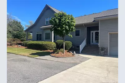 1302 Oakridge Boulevard, Lumberton, NC 28358 - Photo 2