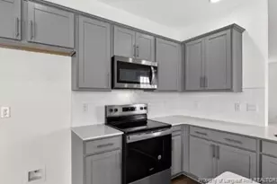 700 Lazy Elm Ln, Aberdeen, NC 28315 - Photo 16