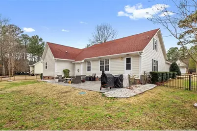 610 Orchard Falls Drive, Spring Lake, NC 28390 - Photo 6