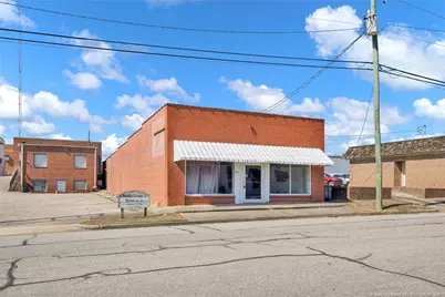 104 S Cypress Street, Elizabethtown, NC 28337 - Photo 2