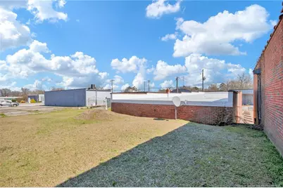 104 S Cypress Street, Elizabethtown, NC 28337 - Photo 20