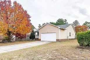 1045 Alexwood Dr, Hope Mills, NC 28348 - Photo 2