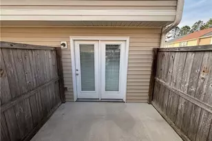 2627 Gardner Park Dr, Fayetteville, NC 28304 - Photo 2