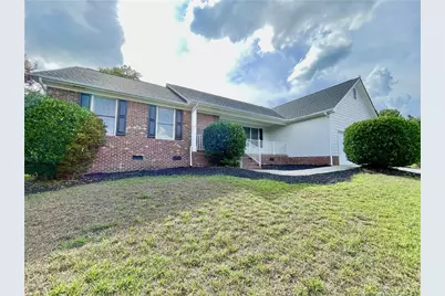 5723 Kingstree Drive, Fayetteville, NC 28304 - Photo 2