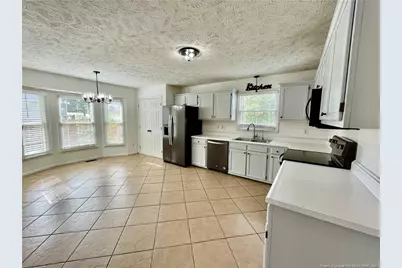 5723 Kingstree Drive, Fayetteville, NC 28304 - Photo 8