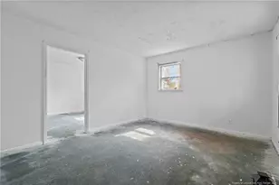 217 S Grove Ave, Rockingham, NC 28379 - Photo 6