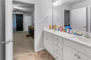 140 Denning Farm Ln, Benson, NC 27504 - Photo 12