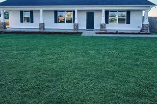 140 Denning Farm Ln, Benson, NC 27504 - Photo 2