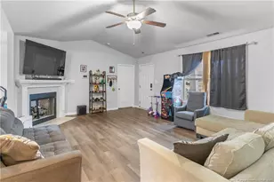 140 Denning Farm Ln, Benson, NC 27504 - Photo 4